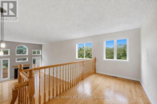 141 Gladeview Private, Ottawa, ON - Indoor Photo Showing Other Room