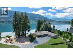 3886 Parri Road  Sorrento, BC V0E 2W1
