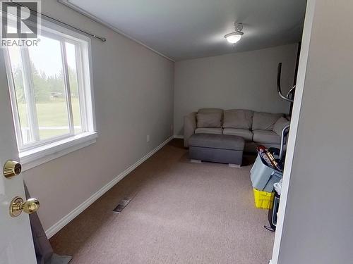 1075 Falcon Road, Quesnel, BC - Indoor