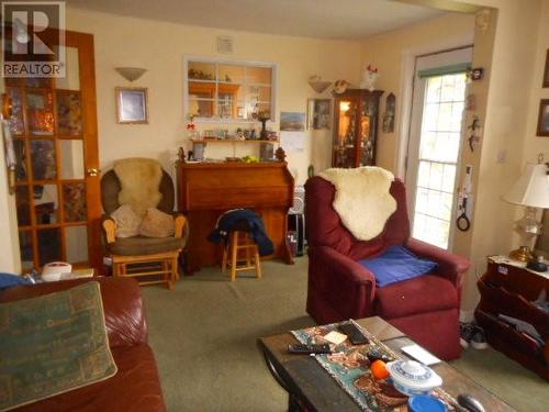 352 Main Street, Springdale, NL - Indoor Photo Showing Living Room