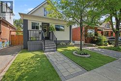 20 COPE Street  Hamilton, ON L8H 5A9