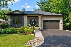 77 JUANITA AVENUE  Ottawa, ON K0A 1L0