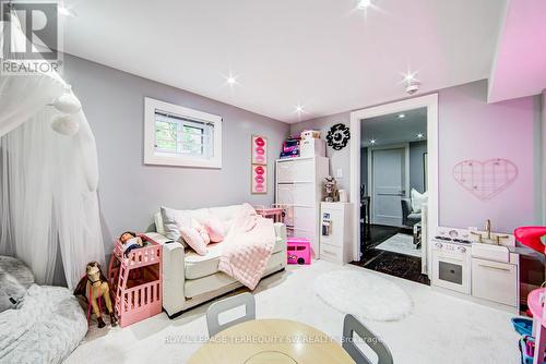 888 Fourth Street, Mississauga, ON - Indoor Photo Showing Bedroom