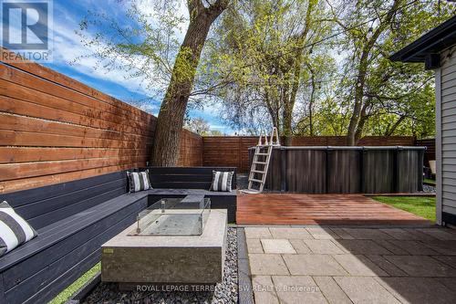 888 Fourth Street, Mississauga, ON - Outdoor
