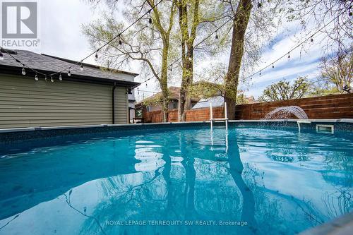 888 Fourth Street, Mississauga, ON - Outdoor With Above Ground Pool
