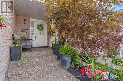 913 Copper Leaf Crescent, Kitchener, ON - Outdoor