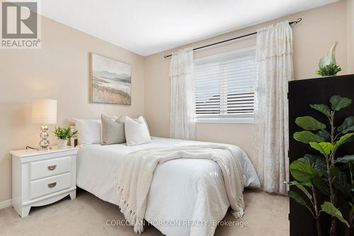 913 Copper Leaf Crescent, Kitchener, ON - Indoor Photo Showing Bedroom