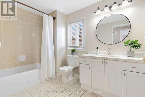 913 Copper Leaf Crescent, Kitchener, ON - Indoor Photo Showing Bathroom