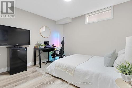 913 Copper Leaf Crescent, Kitchener, ON - Indoor Photo Showing Bedroom