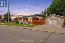 3 MITCHELL AVENUE  Hamilton, ON L9A 1W1