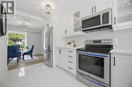 1345 Playford Road, Mississauga, ON - Indoor Photo Showing Kitchen With Stainless Steel Kitchen