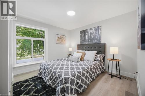 1345 Playford Road, Mississauga, ON - Indoor Photo Showing Bedroom