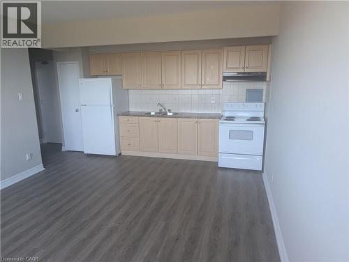 468 OTTAWA Street N Unit# 739 D , Hamilton, Ontario L8H 4A6 2
