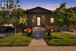 19 GROVE Street  Hamilton, ON L8N 1P4