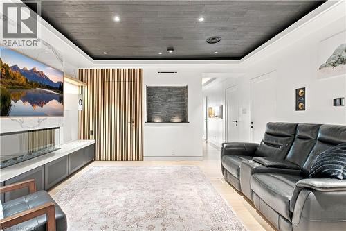 19 Grove Street, Hamilton, ON - Indoor