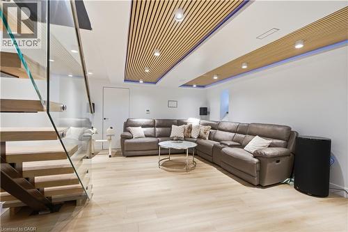 19 Grove Street, Hamilton, ON - Indoor