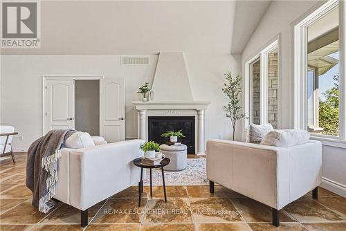 511 Glover Road, Hamilton, ON - Indoor Photo Showing Living Room With Fireplace