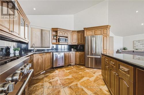 511 Glover Road, Hamilton, ON - Indoor Photo Showing Kitchen With Stainless Steel Kitchen