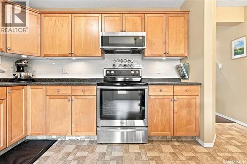 1030 Orchid Way N, Regina, SK - Indoor Photo Showing Kitchen