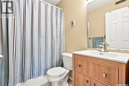 1030 Orchid Way N, Regina, SK - Indoor Photo Showing Bathroom