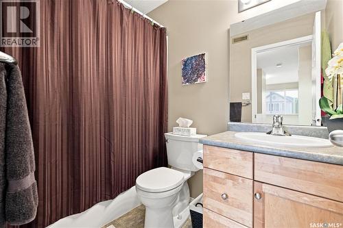 1030 Orchid Way N, Regina, SK - Indoor Photo Showing Bathroom