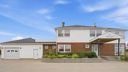191 Ordze Avenue  Sherwood Park, AB T8B 1M6