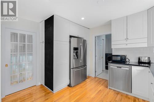 10 Tonbridge Place, St. John'S, NL - Indoor Photo Showing Kitchen