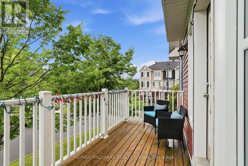 588 Foxlight Circle, Ottawa, ON - Outdoor With Exterior
