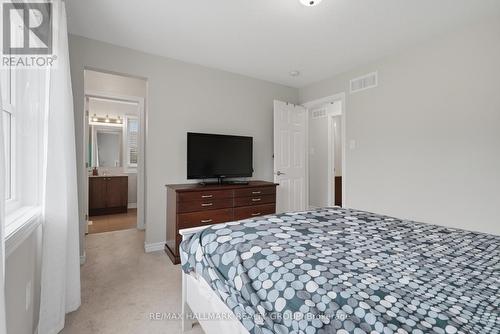 588 Foxlight Circle, Ottawa, ON - Indoor Photo Showing Bedroom