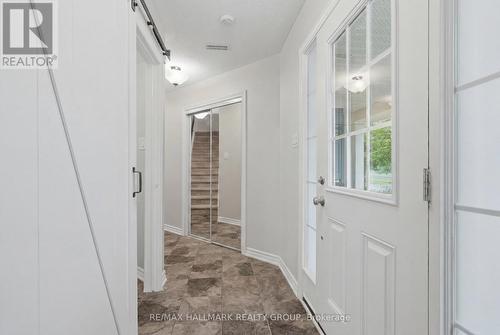 588 Foxlight Circle, Ottawa, ON - Indoor Photo Showing Other Room