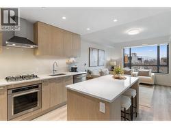 3051 Abbott Street Unit# 206 Kelowna, BC V1Y 0C4