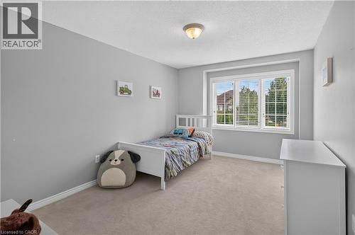 82 Maplevale Drive, Ancaster, ON - Indoor Photo Showing Bedroom