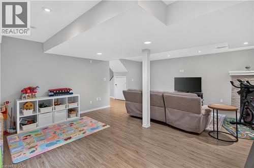 82 Maplevale Drive, Ancaster, ON - Indoor