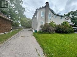 292 WILLIAM STREET E  Oshawa (O'Neill), ON L1G 1K8
