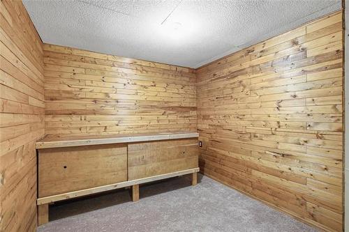 35 Brazil St, Winnipeg, MB - Indoor Photo Showing Other Room