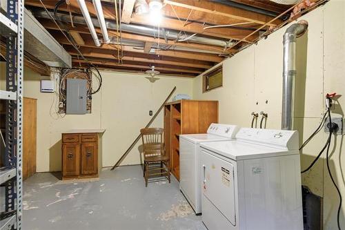 35 Brazil St, Winnipeg, MB - Indoor Photo Showing Basement