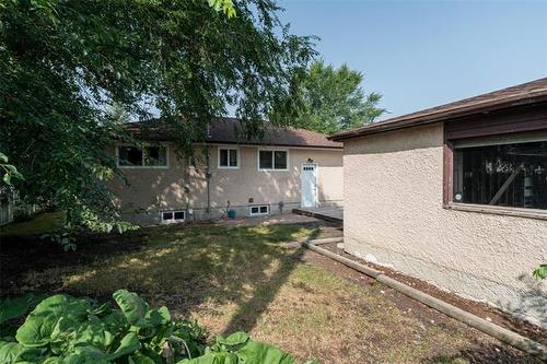 158 Howden Rd, Winnipeg, MB - Outdoor