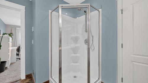 4780 Westridge Drive, Kelowna, BC - Indoor Photo Showing Bathroom