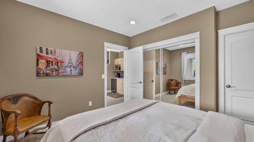 4780 Westridge Drive, Kelowna, BC - Indoor Photo Showing Bedroom