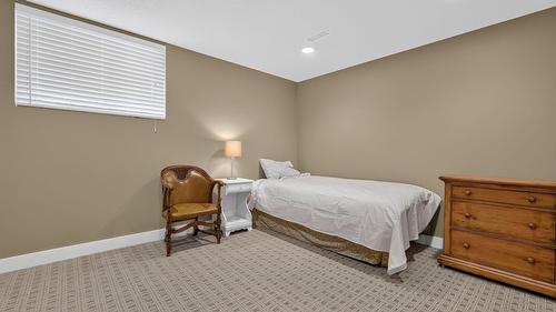 4780 Westridge Drive, Kelowna, BC - Indoor Photo Showing Bedroom