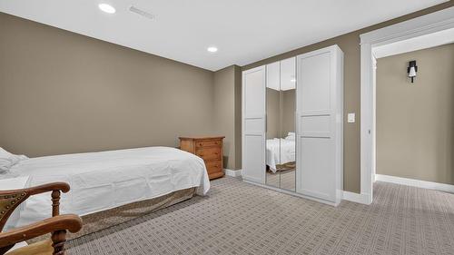 4780 Westridge Drive, Kelowna, BC - Indoor Photo Showing Bedroom