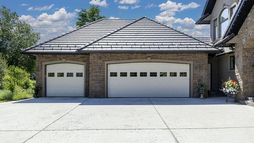 4780 Westridge Drive, Kelowna, BC - Outdoor