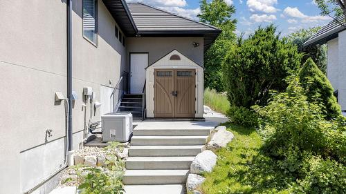 4780 Westridge Drive, Kelowna, BC - Outdoor