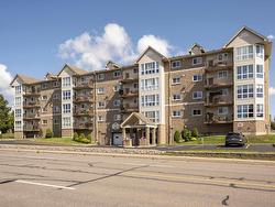 208-620 RED RIVER RD Thunder Bay, ON P7B 7C8