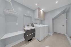 Powder room - 