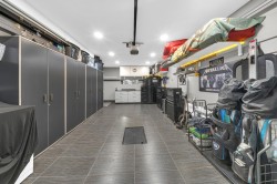 Garage - 