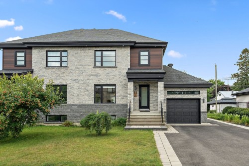 136 Rue Remi-Franc  Blainville, QC J7C 0T7