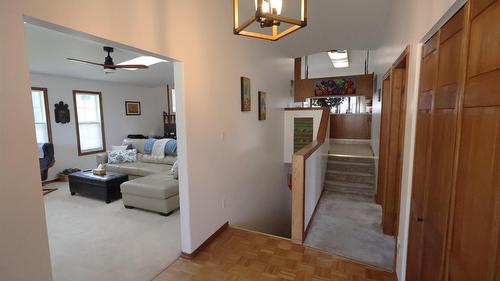 302 5Th Street, Nakusp, BC - Indoor Photo Showing Other Room