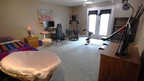 302 5Th Street, Nakusp, BC - Indoor Photo Showing Gym Room