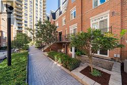 10 - 106 REDPATH AVENUE Toronto, ON M4S 2J7